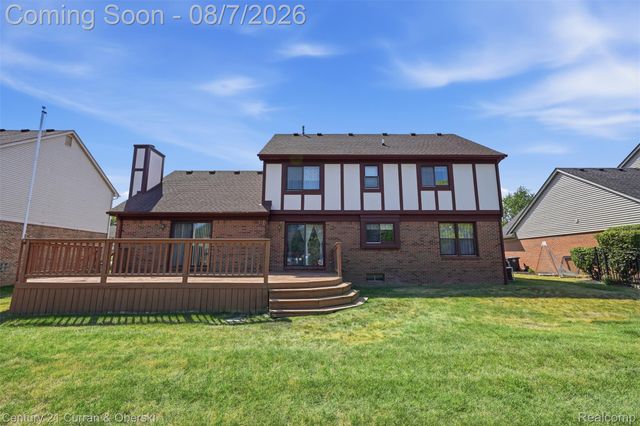 19176 Fairlane Court, Livonia, MI 48152
