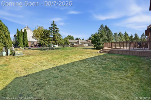 19176 Fairlane Court, Livonia, MI 48152