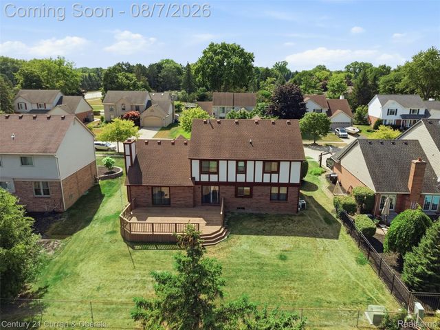 19176 Fairlane Court, Livonia, MI 48152
