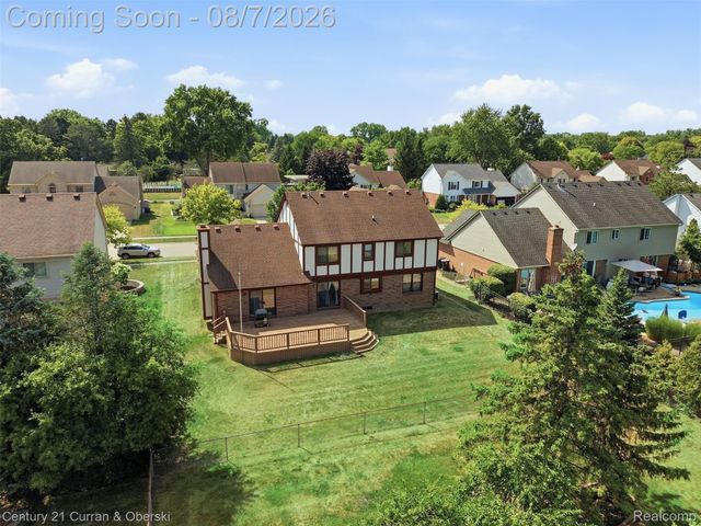 19176 Fairlane Court, Livonia, MI 48152