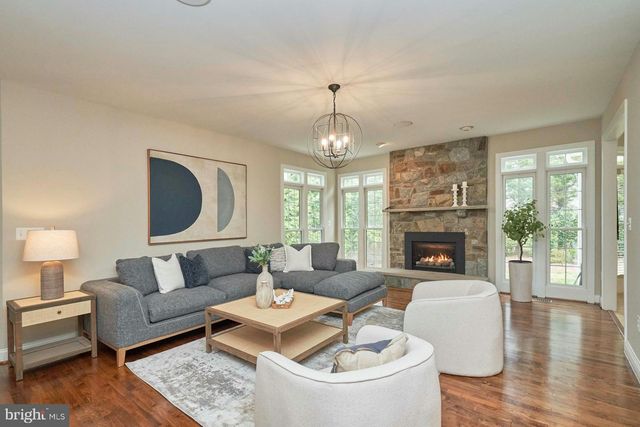 2771 CODY RD, Vienna, VA 22181