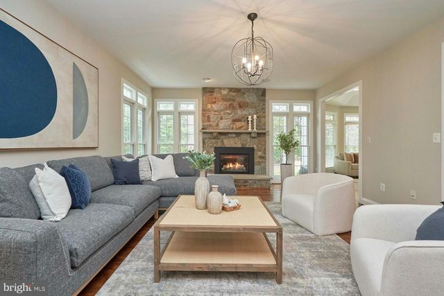 2771 CODY RD, Vienna, VA 22181