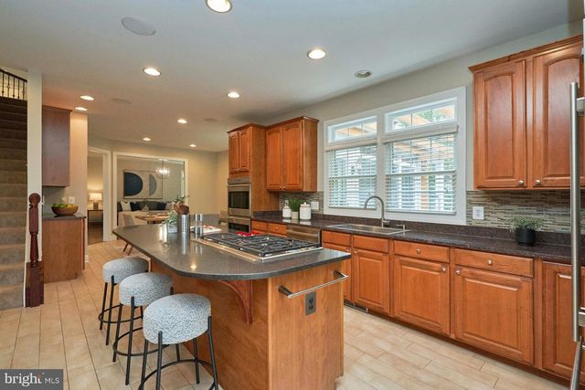 2771 CODY RD, Vienna, VA 22181