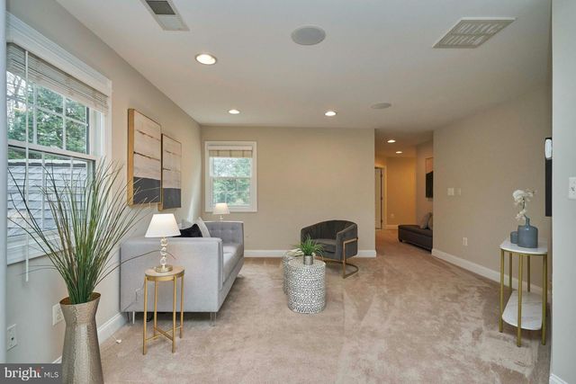 2771 CODY RD, Vienna, VA 22181