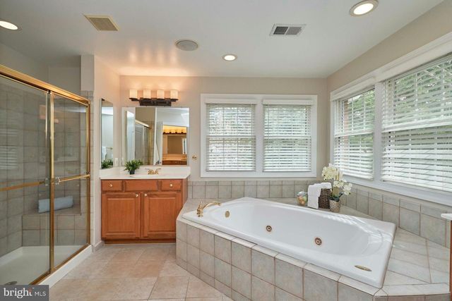 2771 CODY RD, Vienna, VA 22181