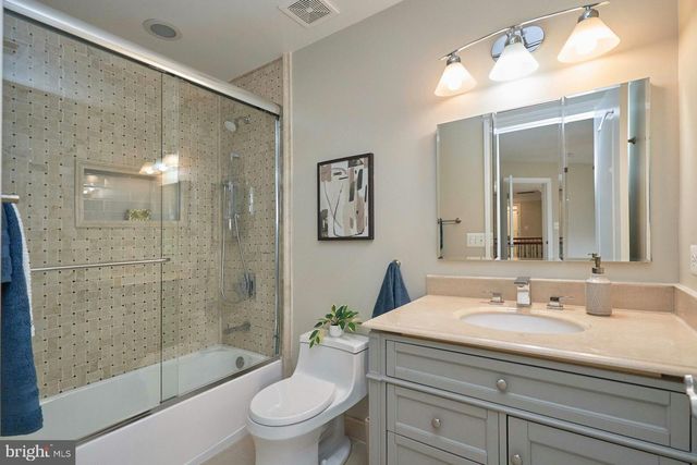 2771 CODY RD, Vienna, VA 22181