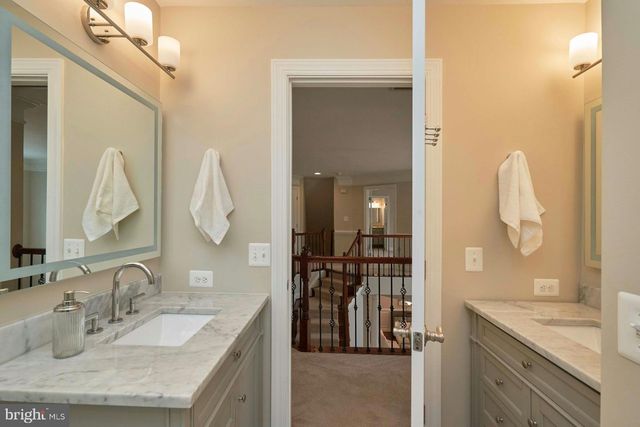 2771 CODY RD, Vienna, VA 22181