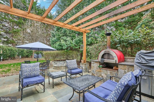 2771 CODY RD, Vienna, VA 22181