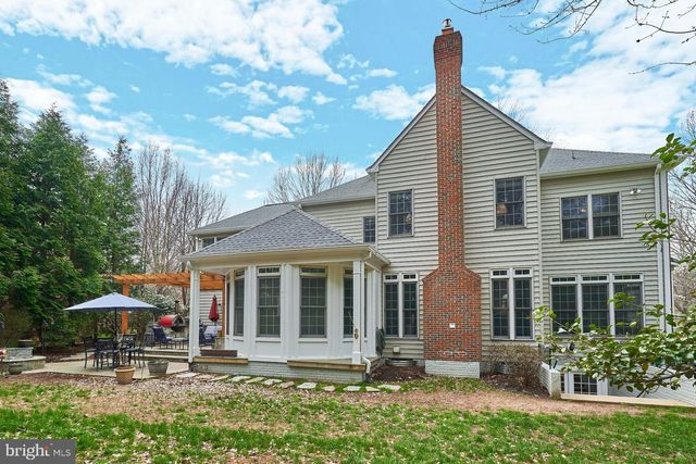 2771 CODY RD, Vienna, VA 22181