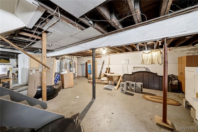 86 Kingston Place, Buffalo, NY 14210