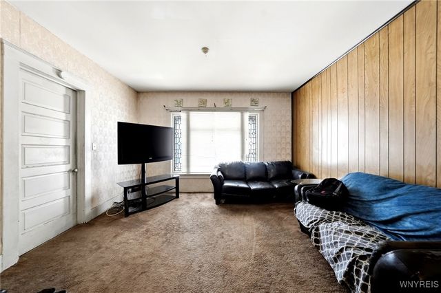 86 Kingston Place, Buffalo, NY 14210