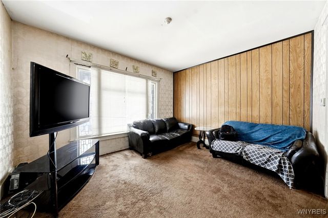 86 Kingston Place, Buffalo, NY 14210