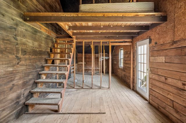 852 Highway 100, W, Centerville, TN 37033