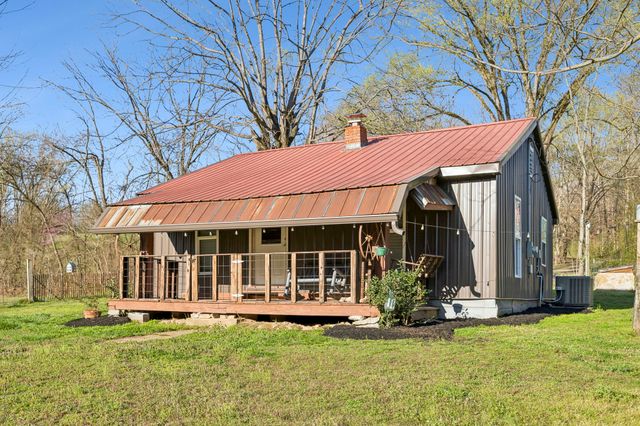 852 Highway 100, W, Centerville, TN 37033