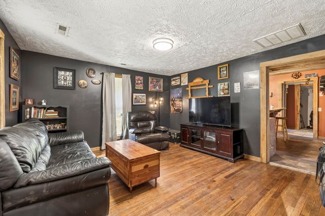 852 Highway 100, W, Centerville, TN 37033