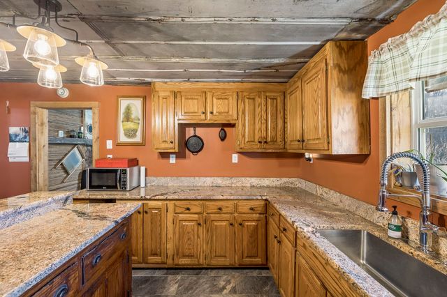 852 Highway 100, W, Centerville, TN 37033