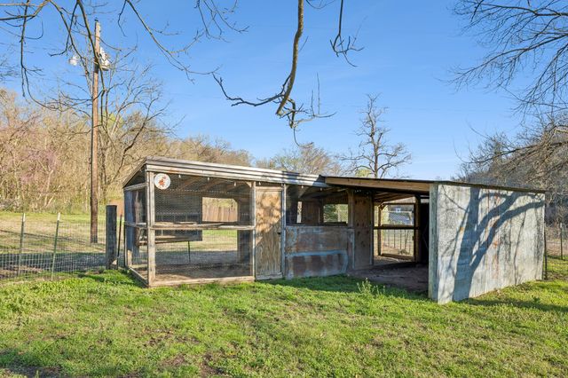 852 Highway 100, W, Centerville, TN 37033