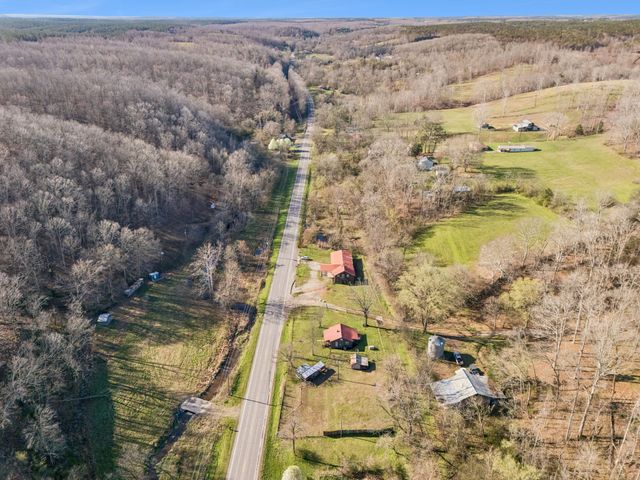 852 Highway 100, W, Centerville, TN 37033