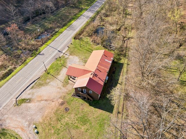 852 Highway 100, W, Centerville, TN 37033
