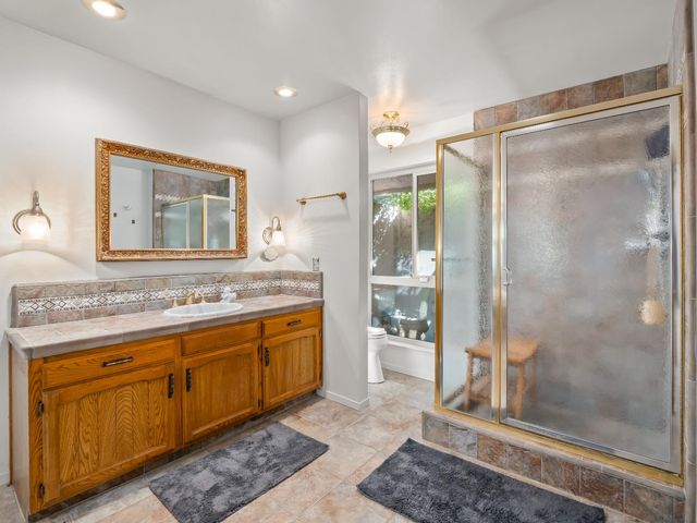 7258 N Pacific, Fresno, CA 93711