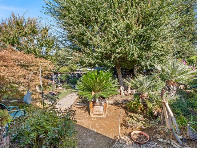 7258 N Pacific, Fresno, CA 93711