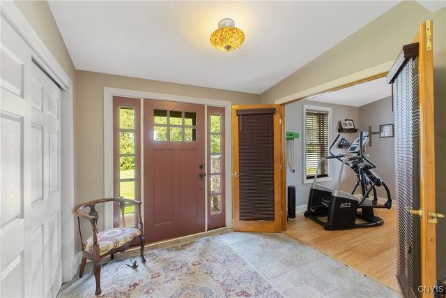 6591 Lakeshore Road, Cicero, NY 13039