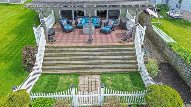 6591 Lakeshore Road, Cicero, NY 13039