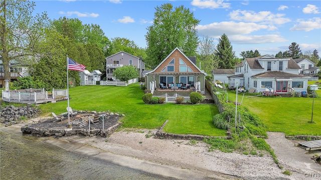 6591 Lakeshore Road, Cicero, NY 13039