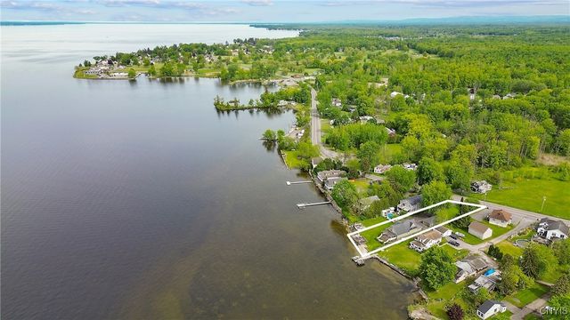 6591 Lakeshore Road, Cicero, NY 13039