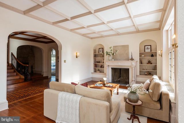 1021 MARIETTA AVE, Lancaster, PA 17603