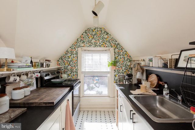 1021 MARIETTA AVE, Lancaster, PA 17603