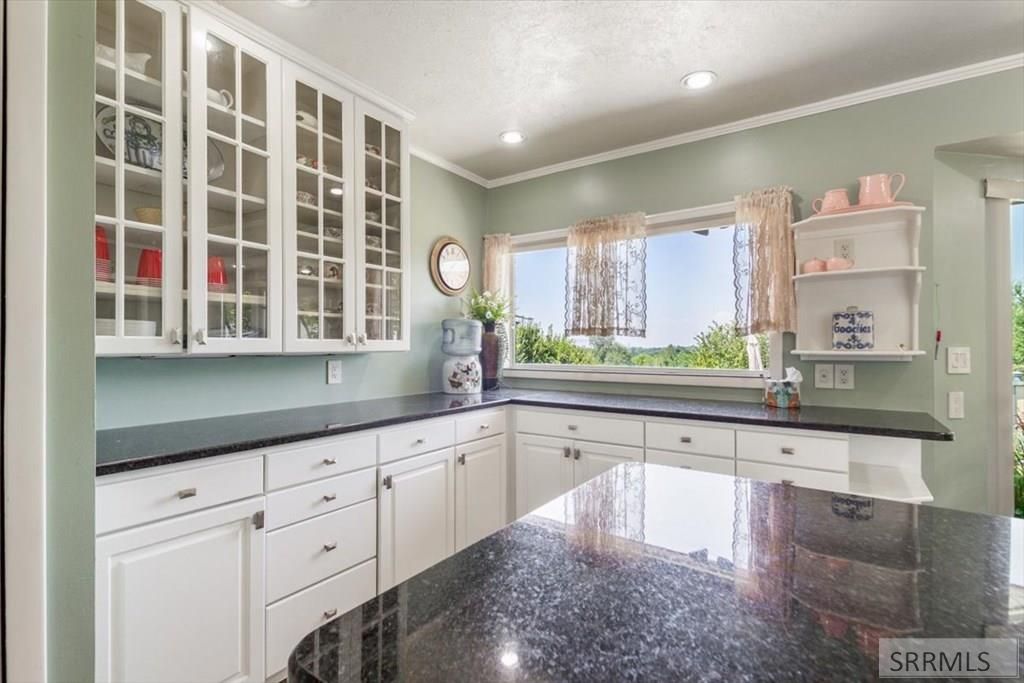 Image 13 of property listing at 173 S 15th Avenue, Pocatello, ID 83201
