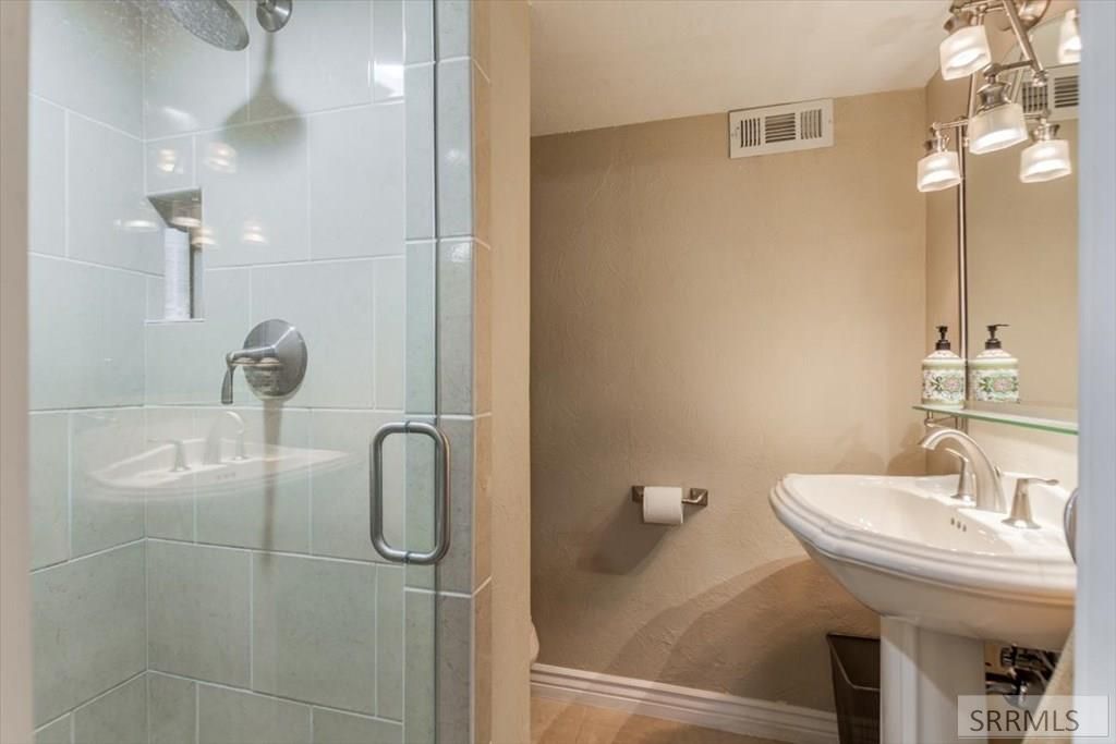 Image 35 of property listing at 173 S 15th Avenue, Pocatello, ID 83201