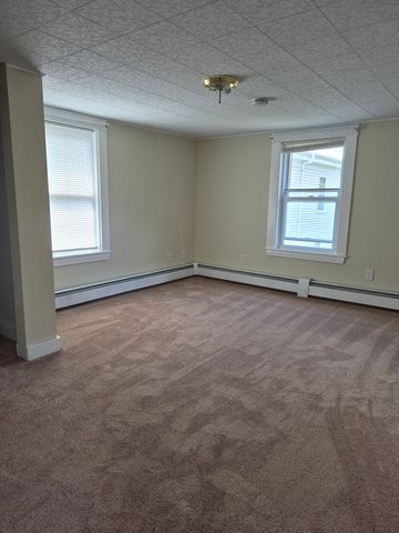 143 Chestnut St Unit 2, Marlborough, MA 01752