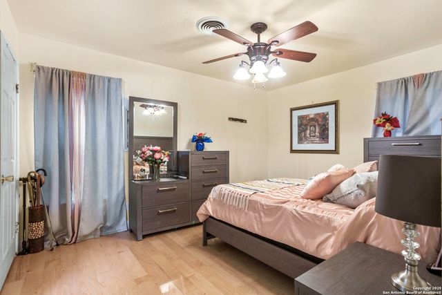 3615 Electra Dr, San Antonio, TX 78218