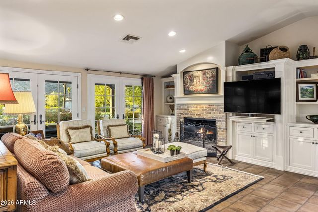 5635 E LINCOLN Drive 56, Paradise Valley, AZ 85253