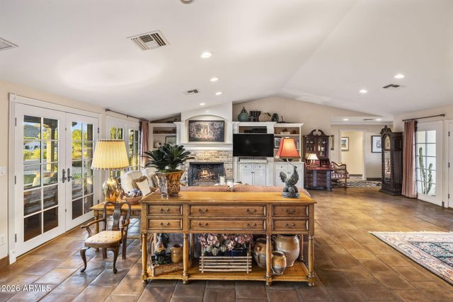 5635 E LINCOLN Drive 56, Paradise Valley, AZ 85253