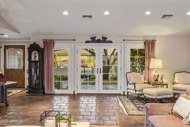 5635 E LINCOLN Drive 56, Paradise Valley, AZ 85253