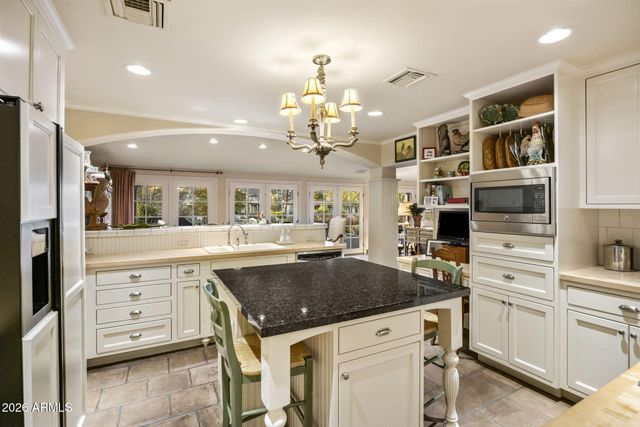 5635 E LINCOLN Drive 56, Paradise Valley, AZ 85253
