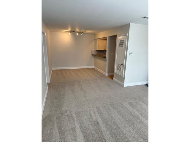 7175 S Gaylord St B, Centennial, CO 80122