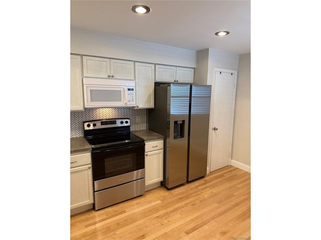 7175 S Gaylord St B, Centennial, CO 80122