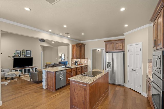 117 Lake Meadow Boulevard, Canton, TX 75103