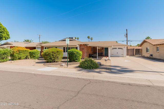 8301 E Monterosa Street, Scottsdale, AZ 85251