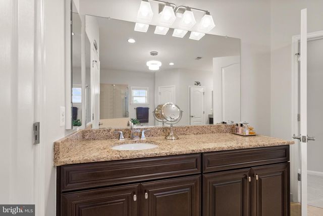 41960 BARNSDALE VIEW CT, Ashburn, VA 20148