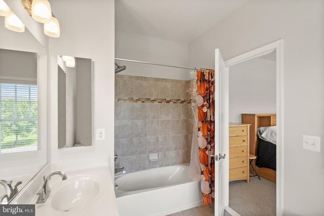 41960 BARNSDALE VIEW CT, Ashburn, VA 20148