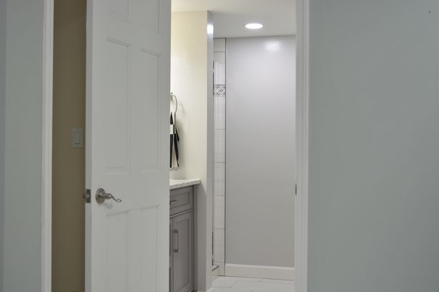 1203 Timber Drive, Elk Grove Village, IL 60007