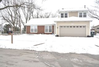1203 Timber Drive, Elk Grove Village, IL 60007