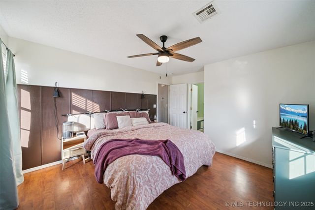 2102 S Missouri Place, Claremore, OK 74017