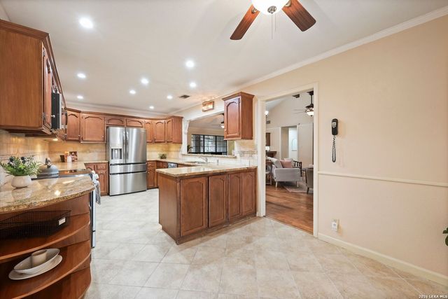 8415 Triple Crown, Fair Oaks Ranch, TX 78015