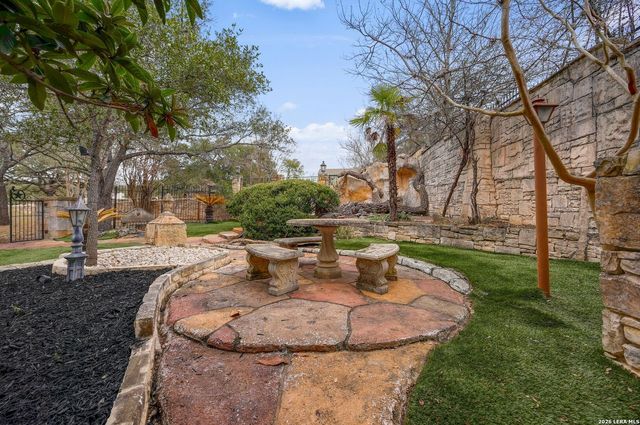 8415 Triple Crown, Fair Oaks Ranch, TX 78015